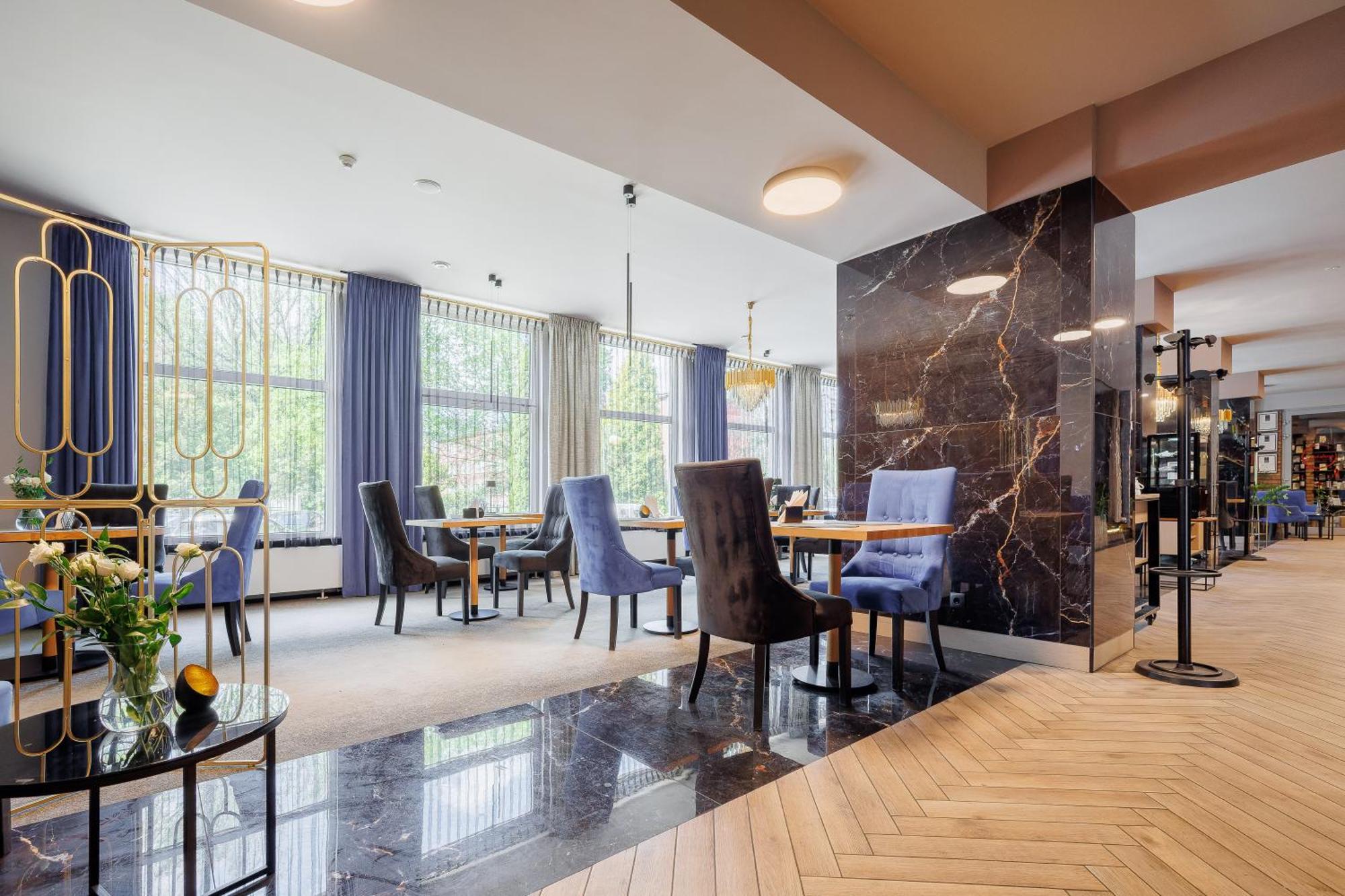 Hotel Cristal Park Tarnów Eksteriør bilde