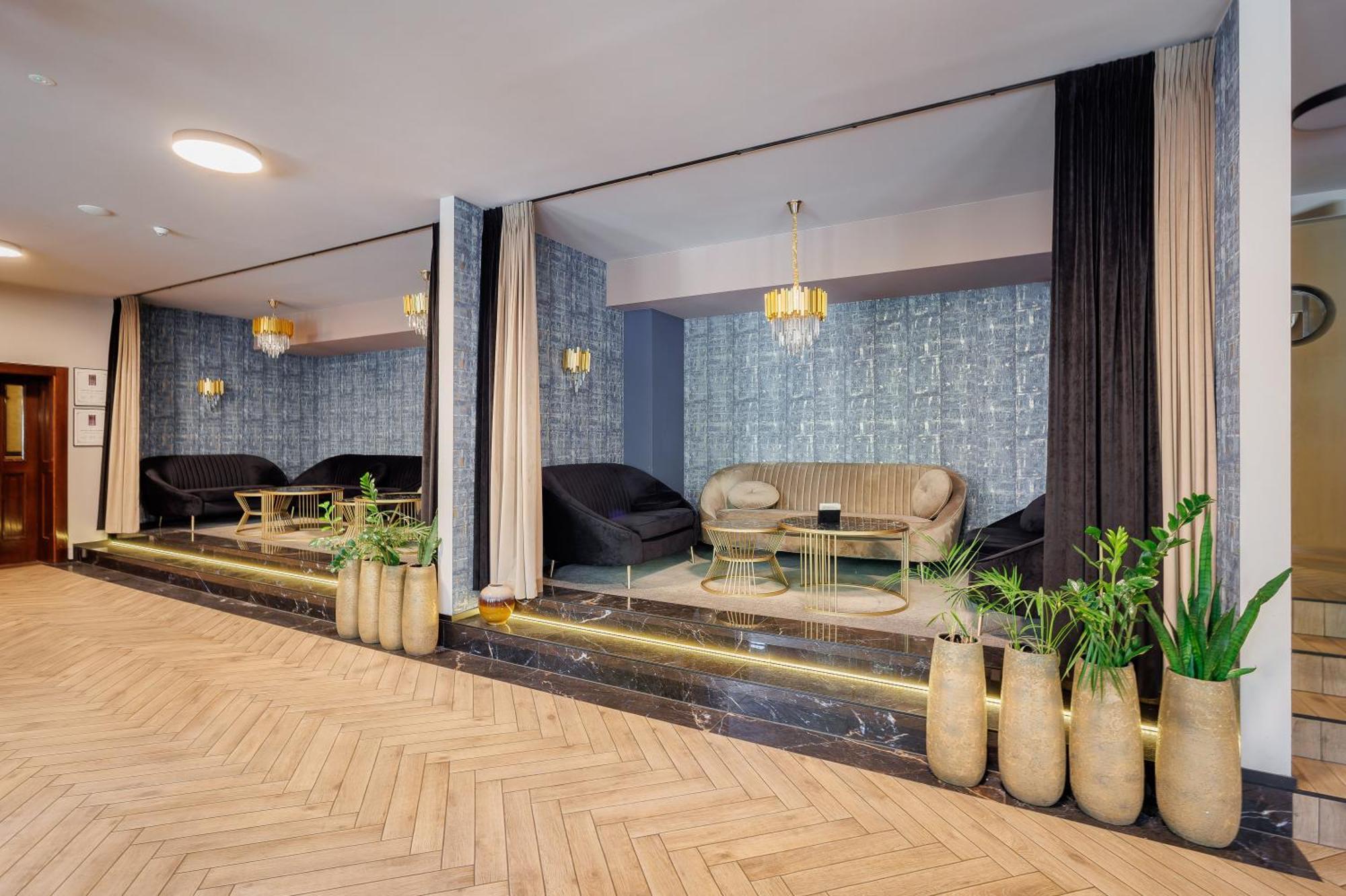 Hotel Cristal Park Tarnów Eksteriør bilde