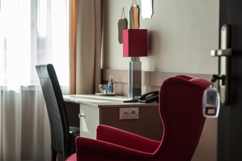 Hotel Cristal Park Tarnów Eksteriør bilde